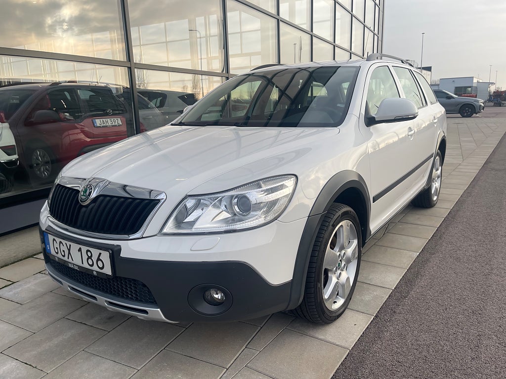 Skoda Octavia Scout 2.0 TDI DPF 4Motion Scout Euro 5