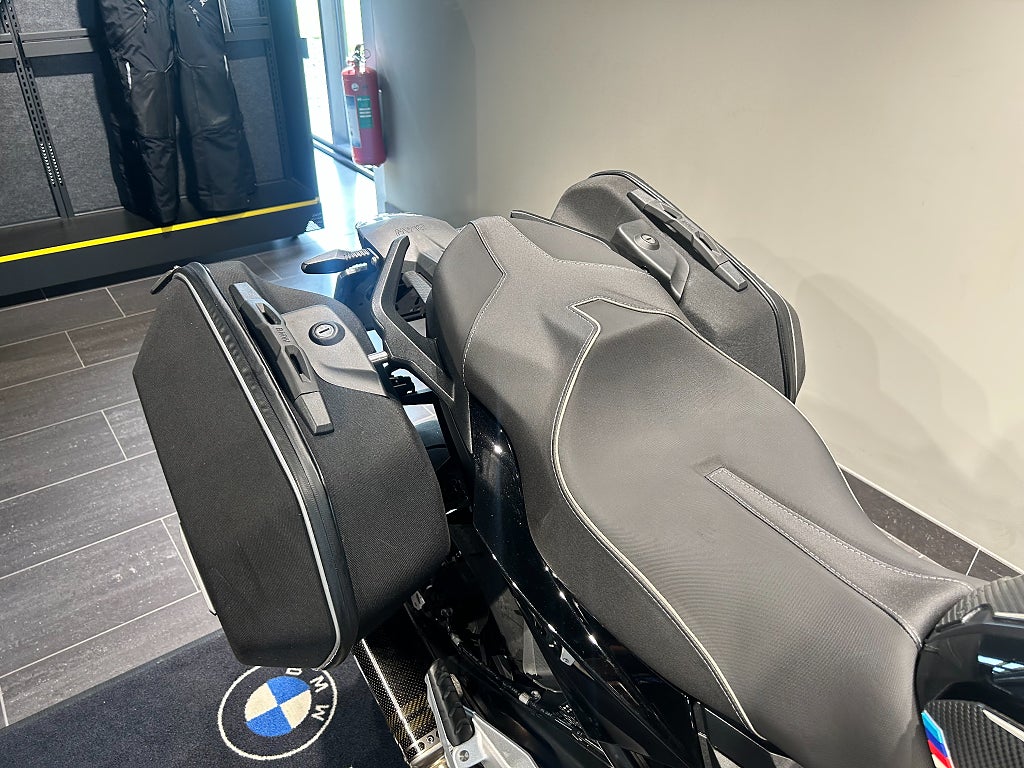 BMW F900R 3,45%/Akrapovic/Väskor/Samtliga paket