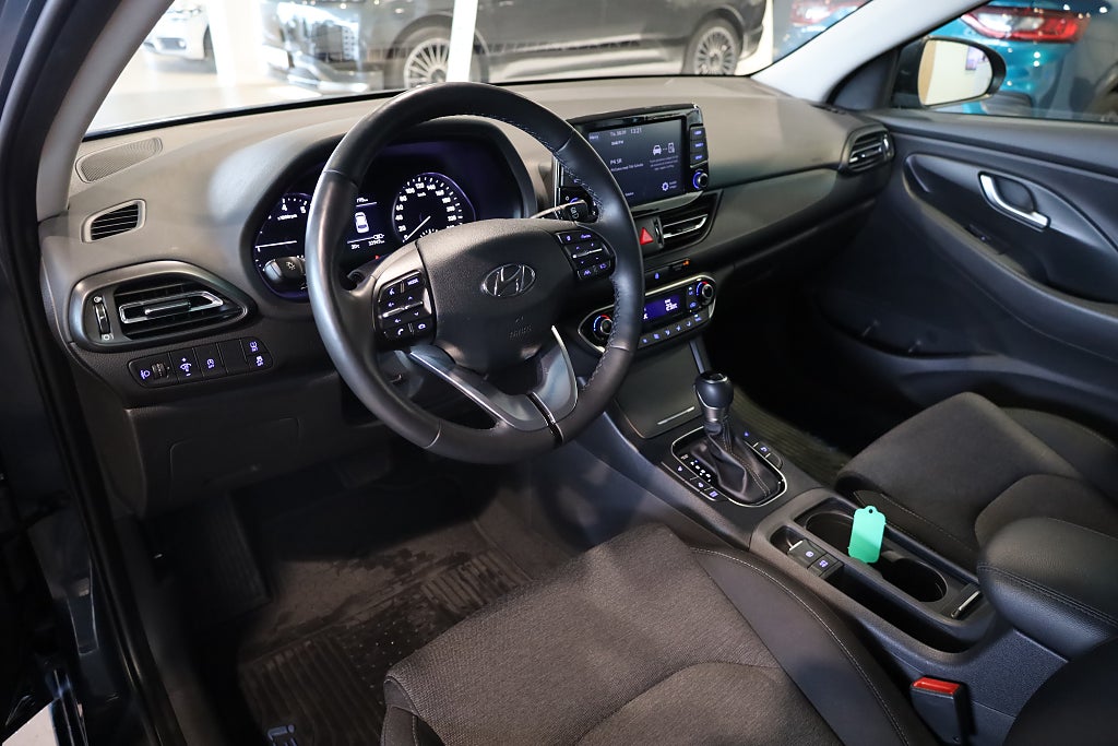 Hyundai i30 1.0 T-GDI DCT MHEV Essential Kamera Rattvärme Leasbar 2023