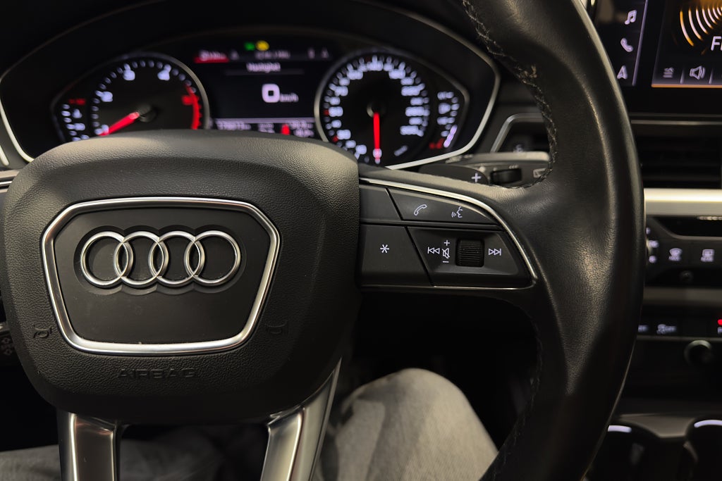 Audi A4 2023 - miniatyr 13