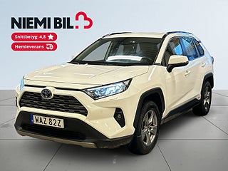Toyota RAV4 Hybrid AWD MOMS/SoV-Däck/Drag/Adap Fart/Rattvärm/Kamera – bild 1