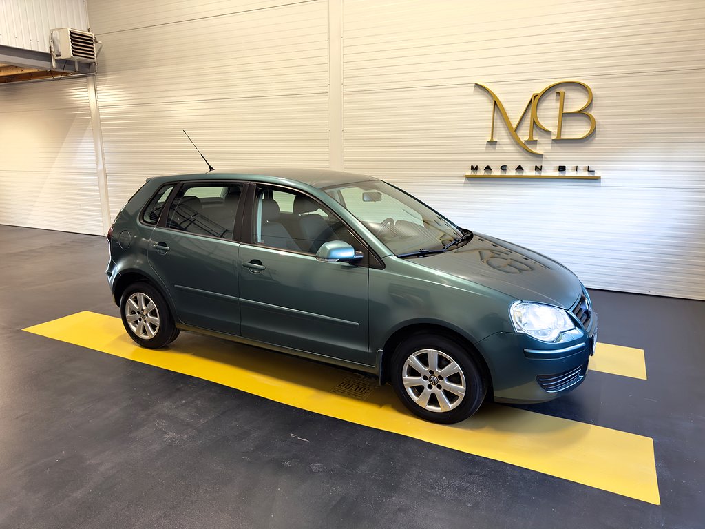 Volkswagen Polo 5-dörrar 1.4 Automat AC 