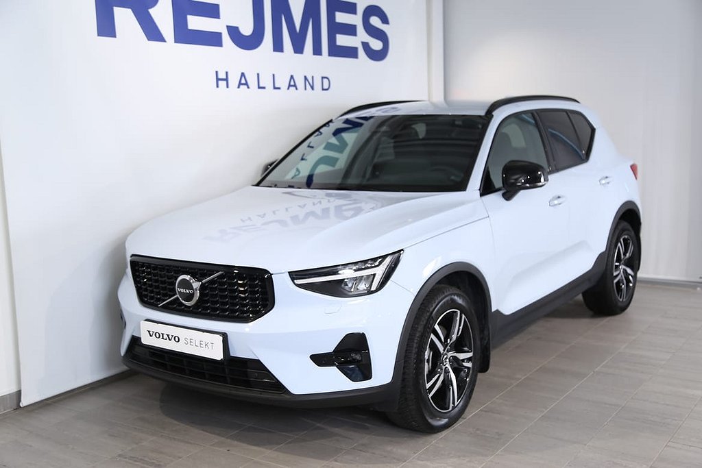 Volvo XC40 B4 FWD Bensin Plus Dark