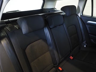 Kombi Volkswagen Passat 13 av 23