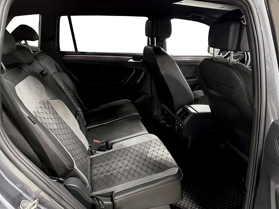 Bild på Volkswagen Tiguan R-Line Allspace 2.0 TDI 200hk Aut 4M R-LINE B-KAMERA