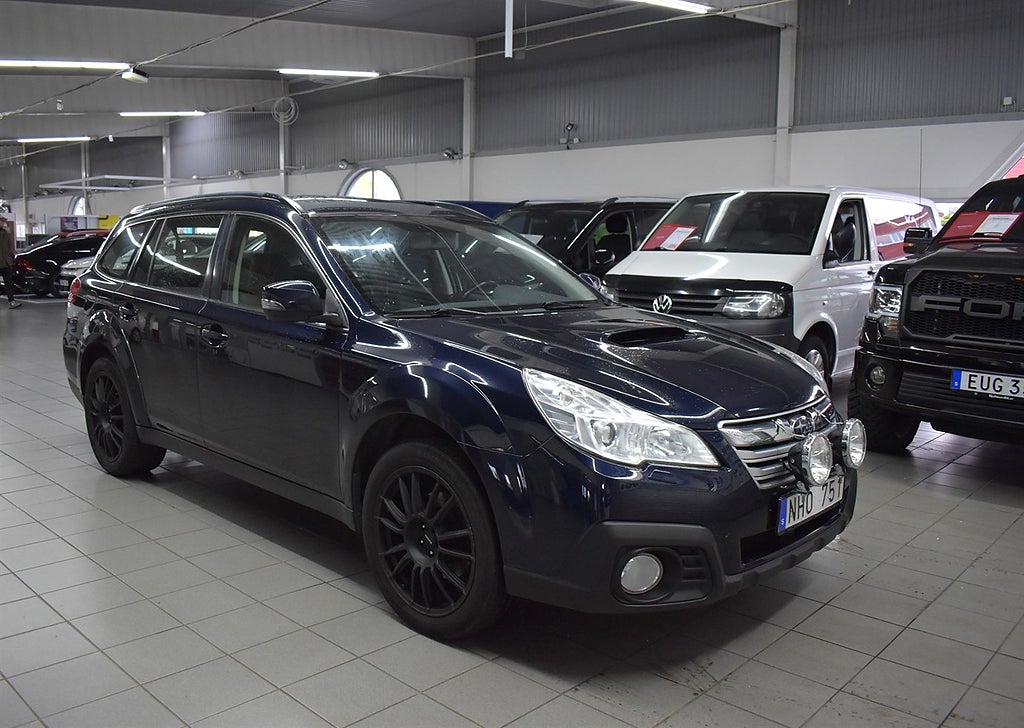 Subaru Outback 2.0 4WD Lineartronic 150hk Business