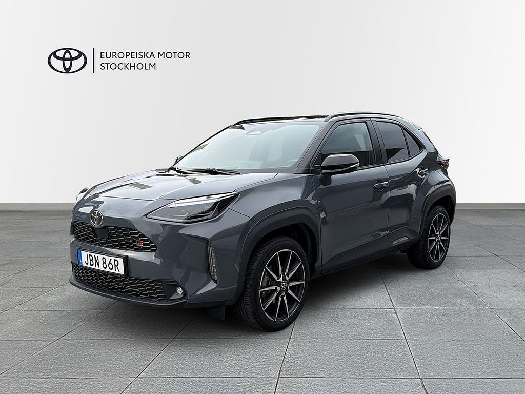 Toyota Yaris Cross 1,5 HYBRID GR SPORT BITONE JBL V-HJUL