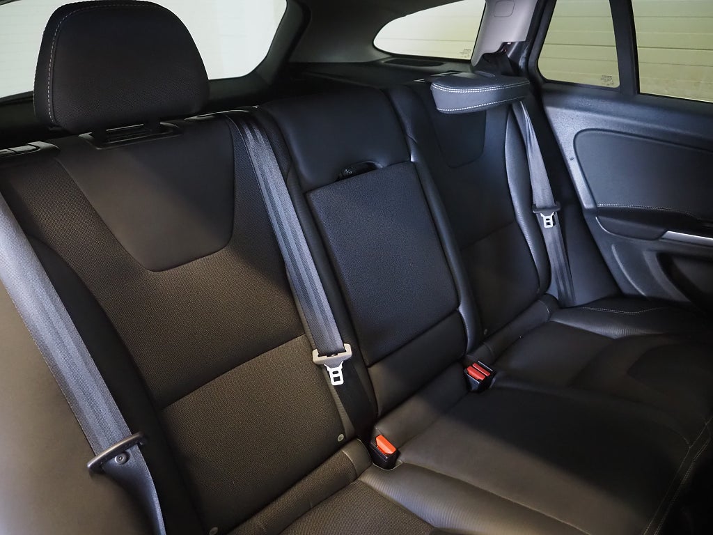 Volvo V60 D3 R-Design 163hk | Drag | Bluetooth | 2012