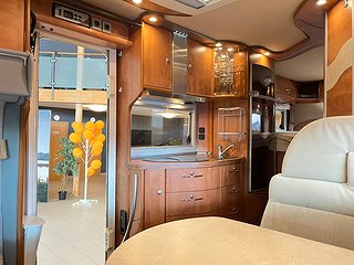 Husbil-halvintegrerad Carthago CHIC C-LINE T 4.3 11 av 24