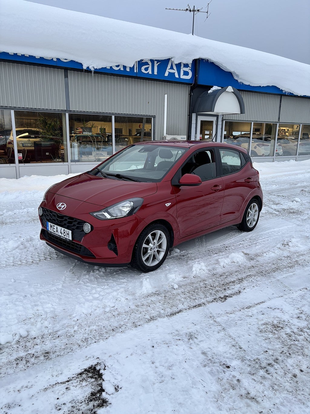 Hyundai i10 1.0 blue  Essential AUTOMAT