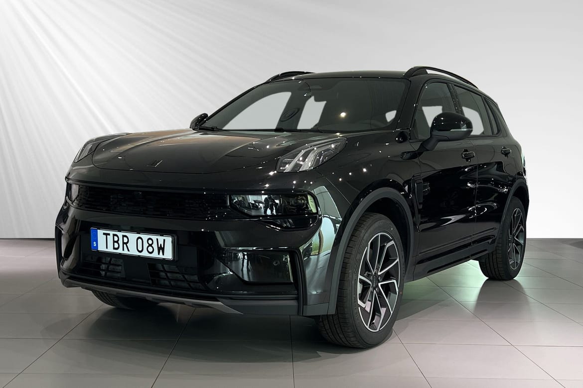 Lynk & Co 01 Core PHEV 2025, bild 5/10