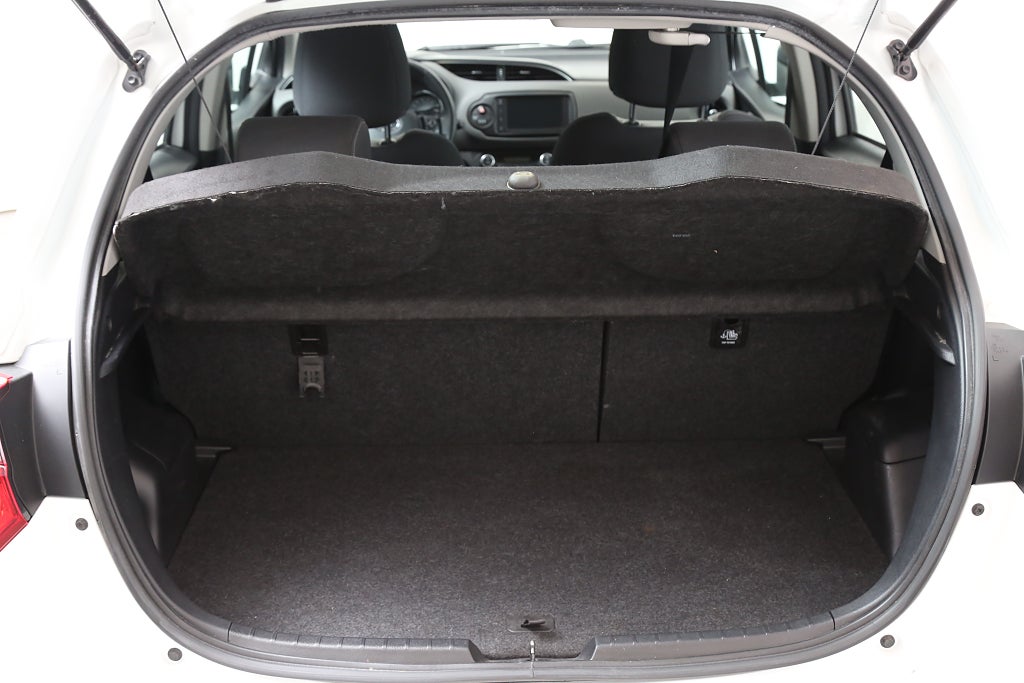 Toyota Yaris Hybrid e-CVT Active Kamera Farthållare Bluetooth 2020