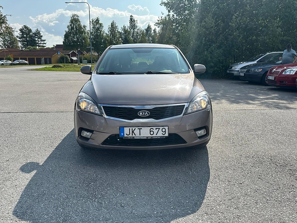 Kia Ceed cee'd 1.4 CVVT EX Euro 4