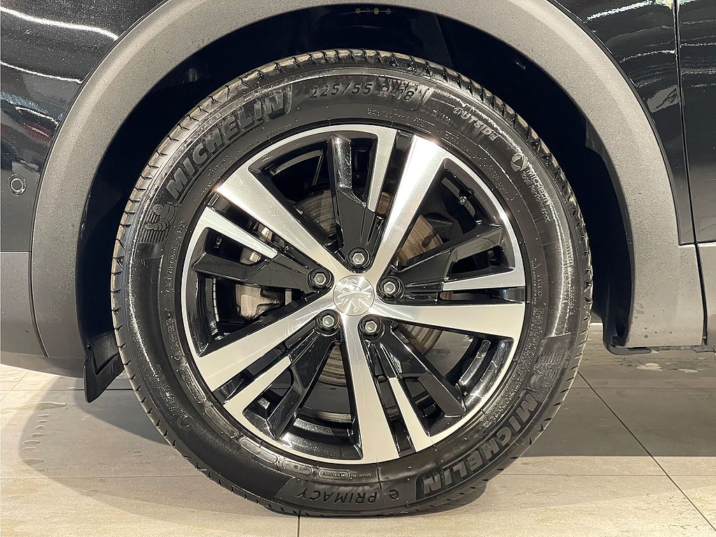 Bild på Peugeot 5008 GT 1.2 PT 130hk Aut - BACKKAMERA, CARPLAY