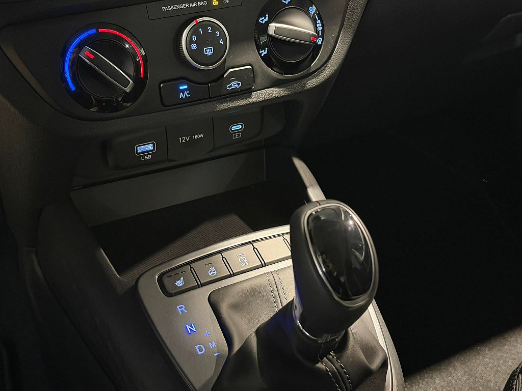 Hyundai i10 1.0 AMT Automat Essential Demo