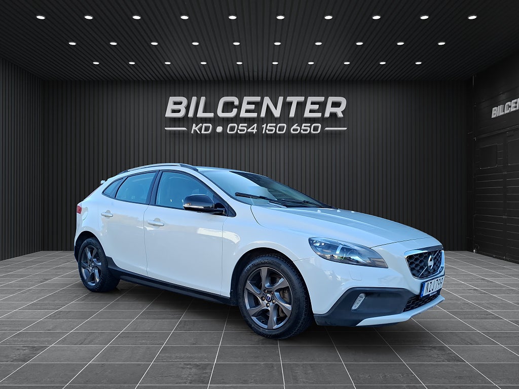 Volvo V40 Cross Country D3 Momentum Business Edition 