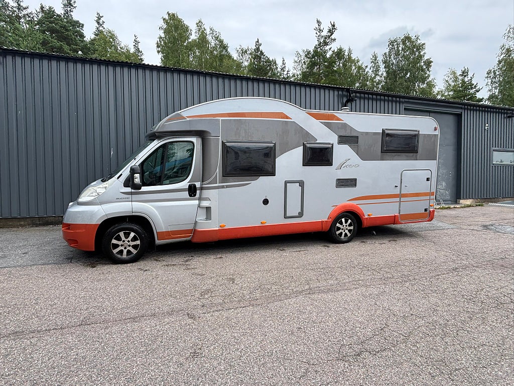 Bürstner Ixeo 726 Långbäddar / Stort garage  / 3500 kg