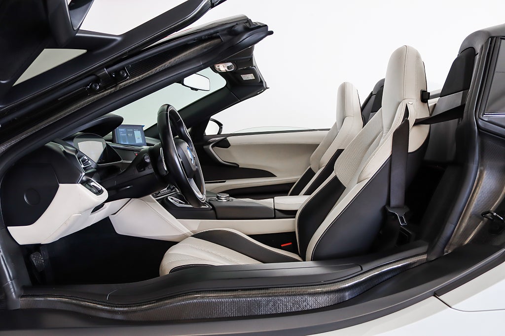BMW i8 Roadster Laser Light HuD 360° Navi