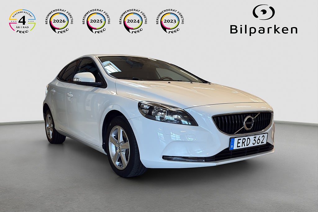 Volvo V40 D2 Geartronic | Kinetic | Värmare | Kamrem bytt | 120hk