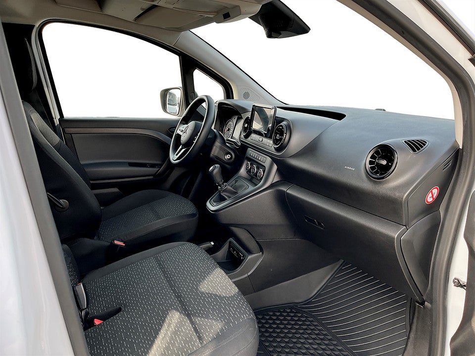 Bild på Mercedes-Benz Citan PRO 110 CDI 95hk VÄRMARE DRAG V-HJUL