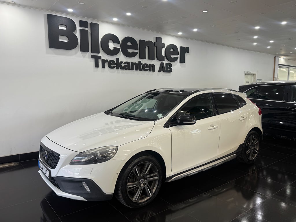 Volvo V40 Cross Country D4 Geartronic Summum Euro 5 KamremBytt Panorama