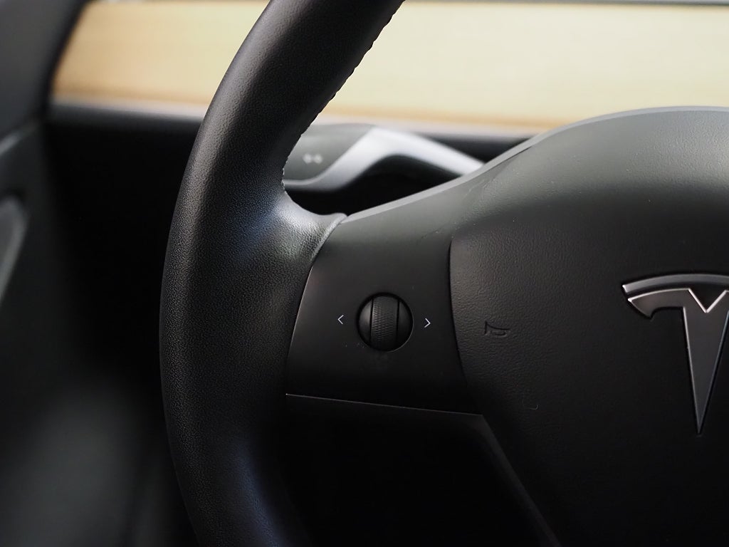 Tesla Model 3 Standard Range Plus Panorama Läder Navigation Kamera 2020