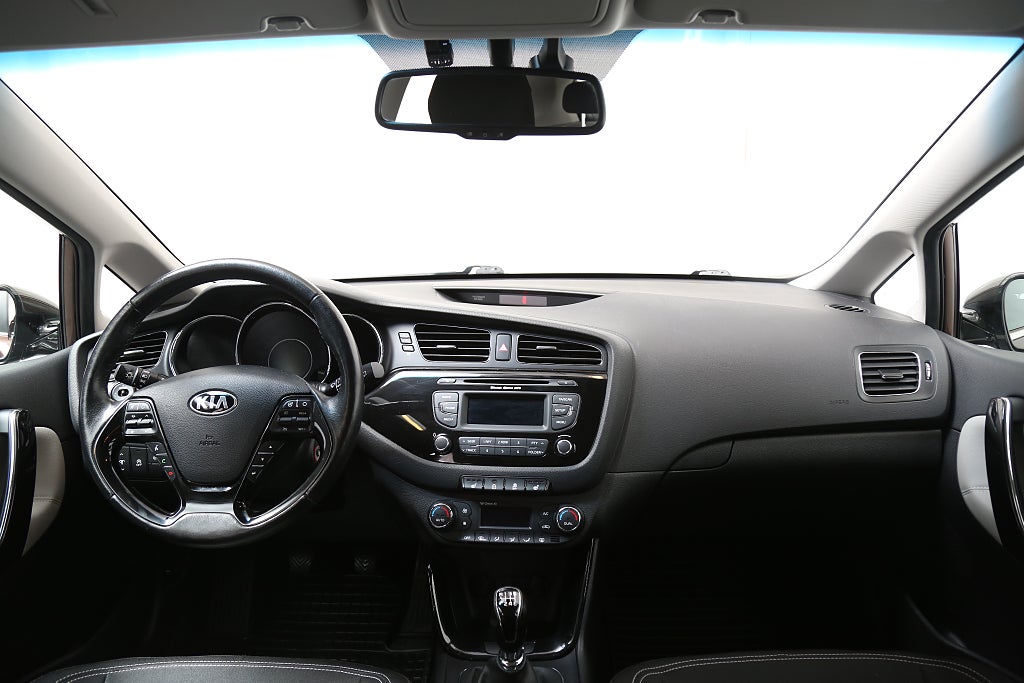Kia Ceed 1,6 GDI 135hk EX Komfort 5D Motorvärmare 2013