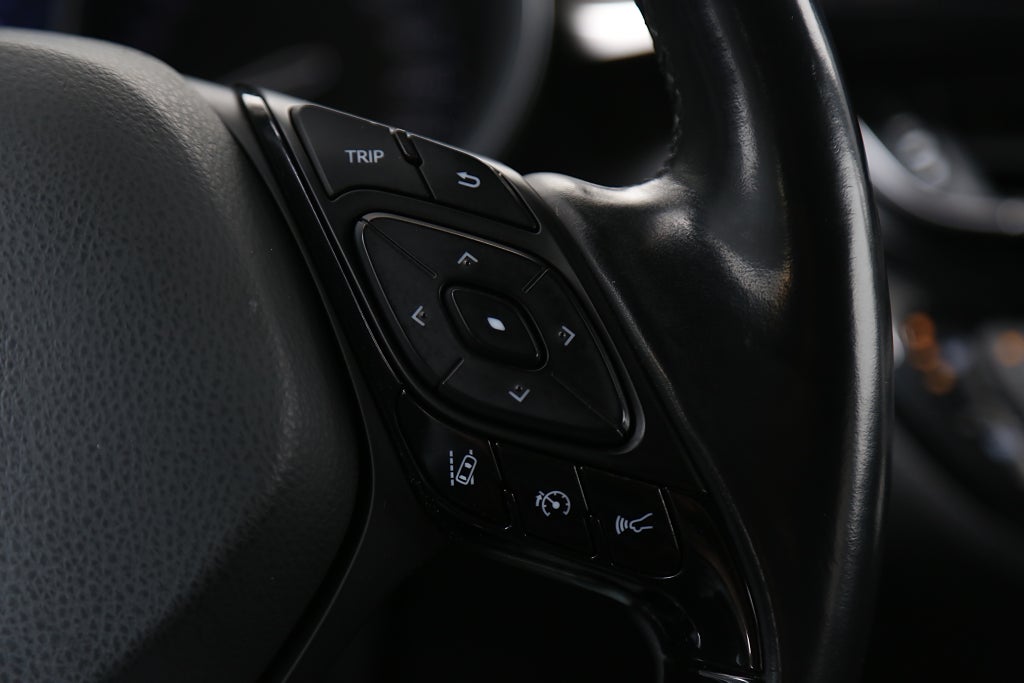 Toyota C-HR 1,8 Hybrid X-Edition Aut Skinn JBL Motorvärmare 2018