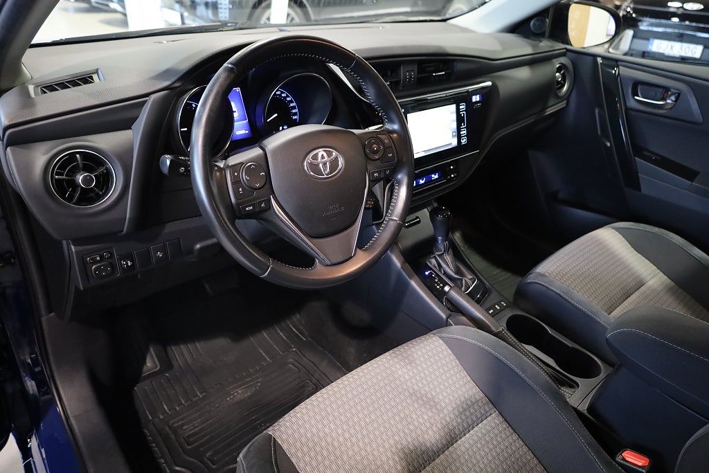 Toyota Auris Touring Sports 1.2 T AUT Drag Navi Kamera Blåtand