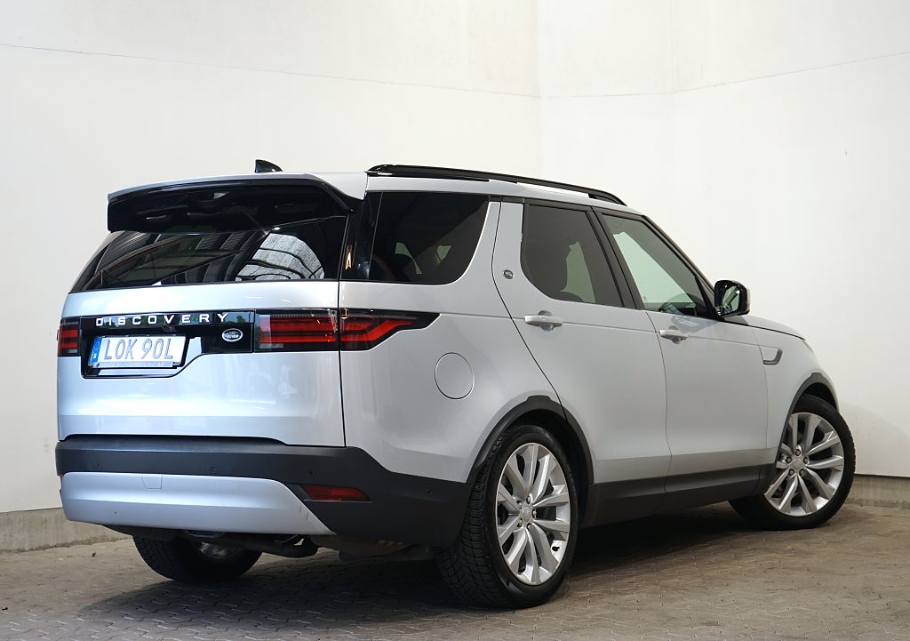 Land Rover Discovery D250 MHEV SE 360° 7 sits  Panorama Dragkrok 249hk
