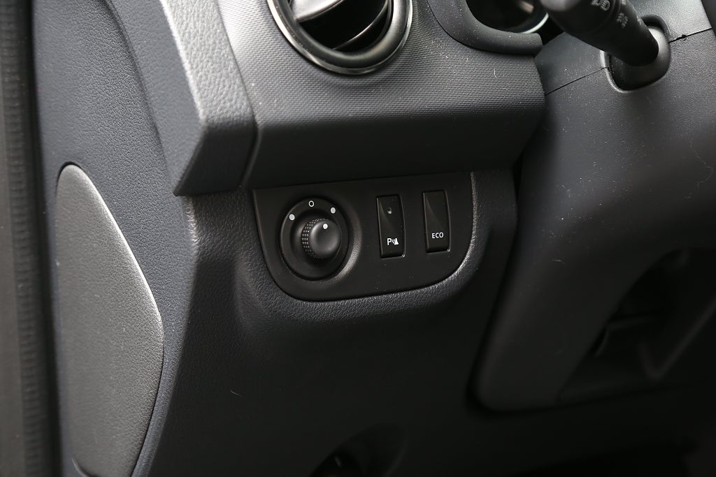 Dacia Sandero Stepway 0,9 TCe PhII Navi P-Sensorer Extraljus Motorvärm 2019