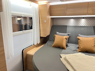 Husbil-halvintegrerad Adria CORAL PLUS 670 DC 21 av 28