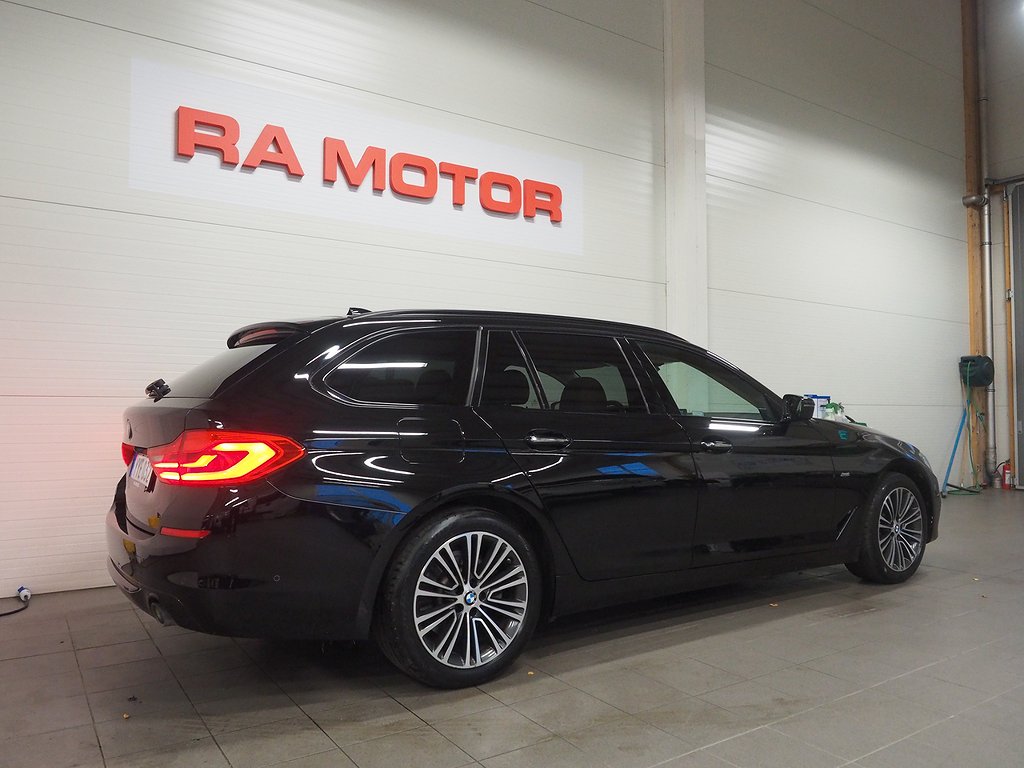 BMW 520 d Touring 190hk Sport Line | Backkamera | Navi | 2018