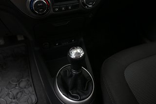 Halvkombi Hyundai i20 12 av 22