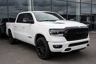Dodge Ram 1500 Laramie Night Edition Finns Aven Med Rambo Bytbil Com