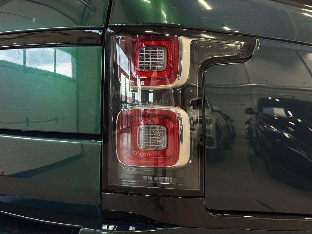 Land Rover Range Rover D350 MHEV SVO Autobiography Sv-Såld / Rear Seat Pack