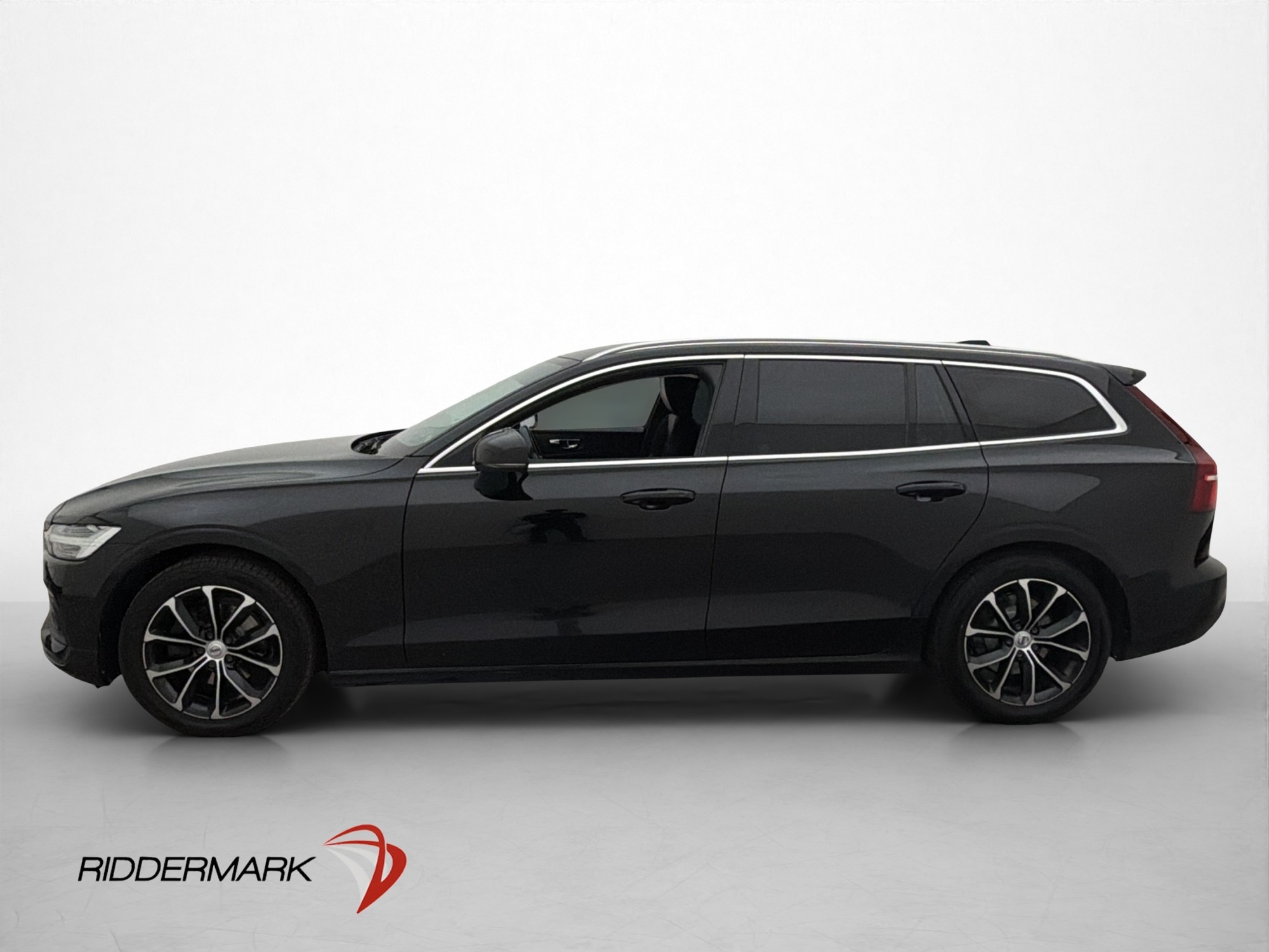 Volvo V60 2020, kuva 2/85