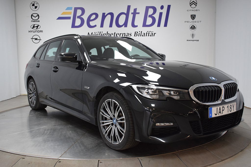 BMW 330e xDrive Touring M Sport/Hi-Fi högtalarsystem/1 ägare