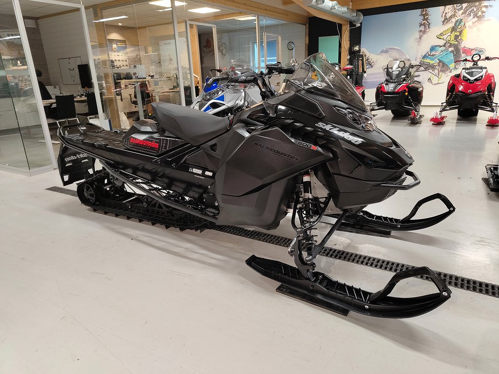 Ski-Doo Backcountry 600R E-tec *Momsad* 