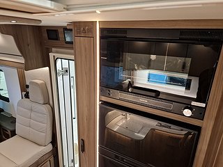 Husbil-integrerad Kabe IMPERIAL Ri 810 LGB 24 av 36