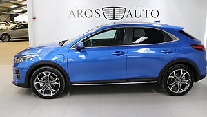 Kia Xceed kom till marknaden som laddhybrid 2020. 