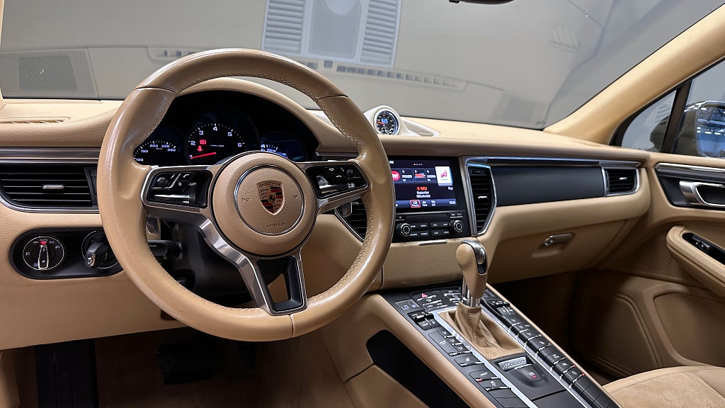 Porsche Macan 2017 - miniatyr 6