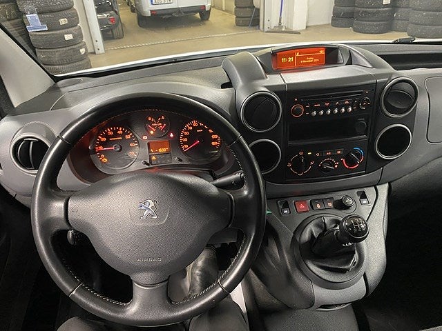 Bild på Peugeot Partner 1.6 BHDi 99hk L1 - FARTHÅLLARE