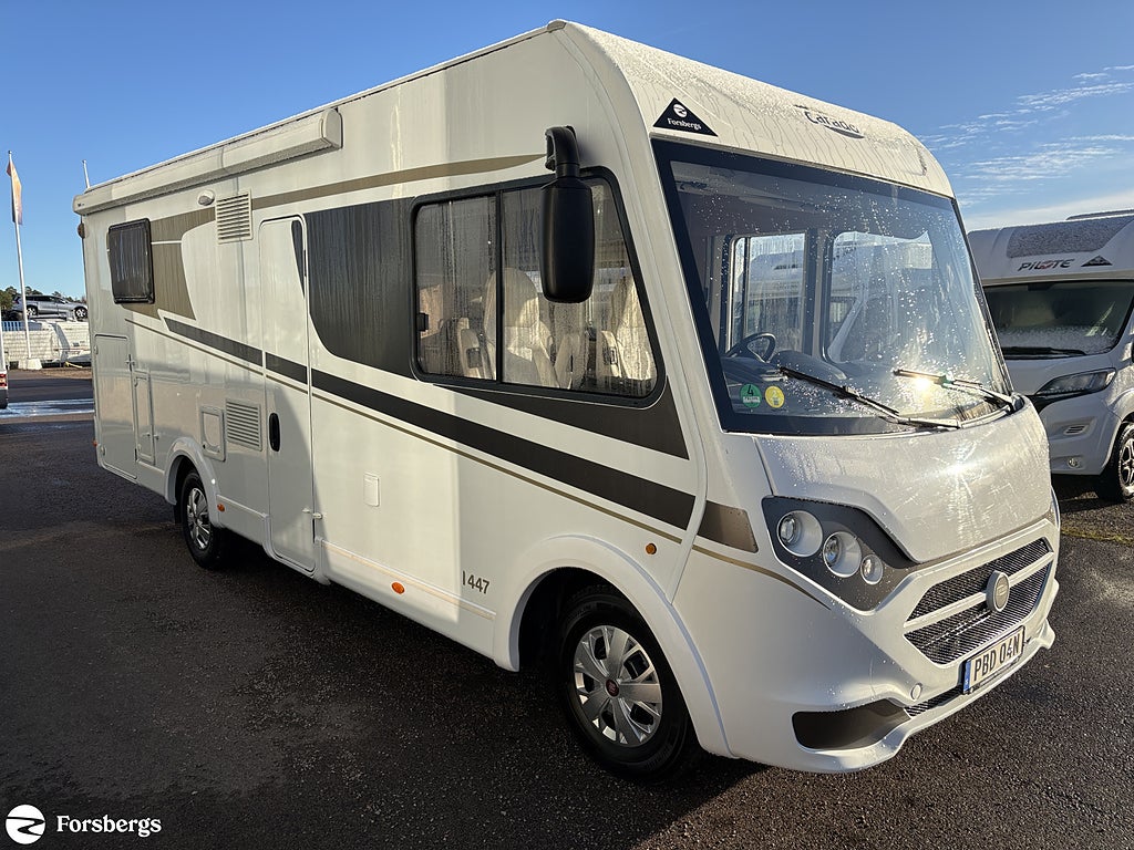 Carado I 447 Höga långbäddar, nyservad, 3500kg B-kort