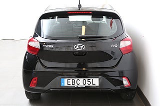 Halvkombi Hyundai i10 7 av 24