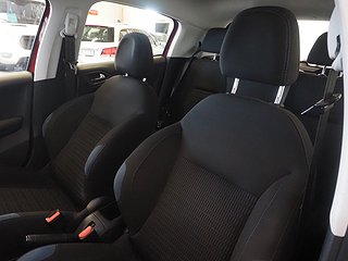 Halvkombi Peugeot 208 16 av 20