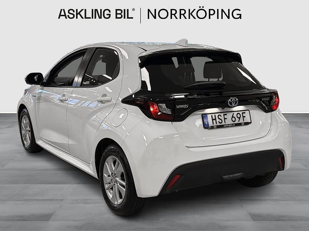 Toyota Yaris 2021 - miniatyr 2