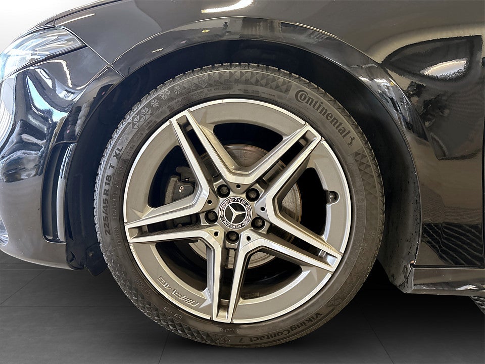 Bild på Mercedes-Benz A180 AMG Line 136hk Aut TAKLUCKA B-KAMERA