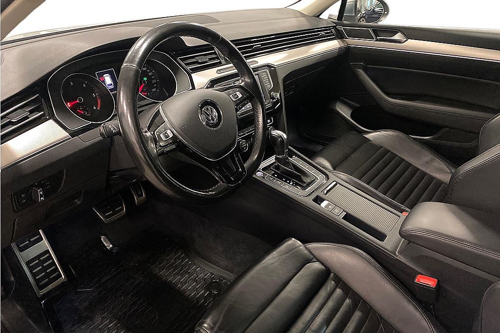 Volkswagen Passat Alltrack 2.0 TDI 4M, läder, värmare, FR 2,95%