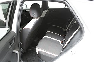 SUV Volkswagen T-Roc 13 av 15
